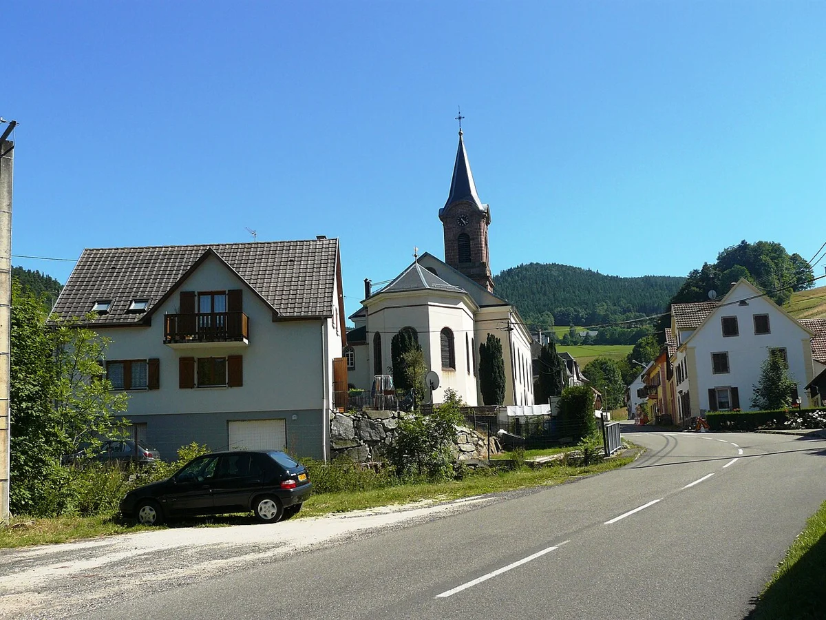 Un hameau de la commune d’Orbey, sur les versants vosgiens.